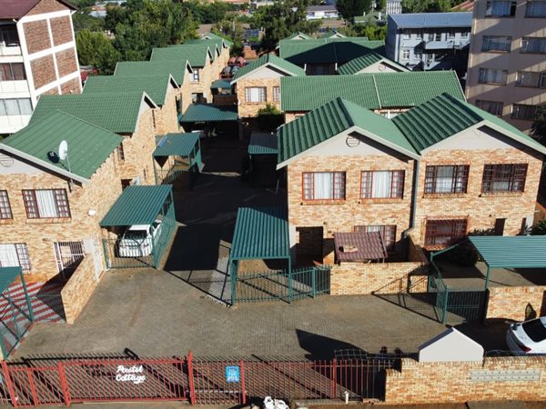 2 Bedroom Townhouse 2 Bedroom Townhouse