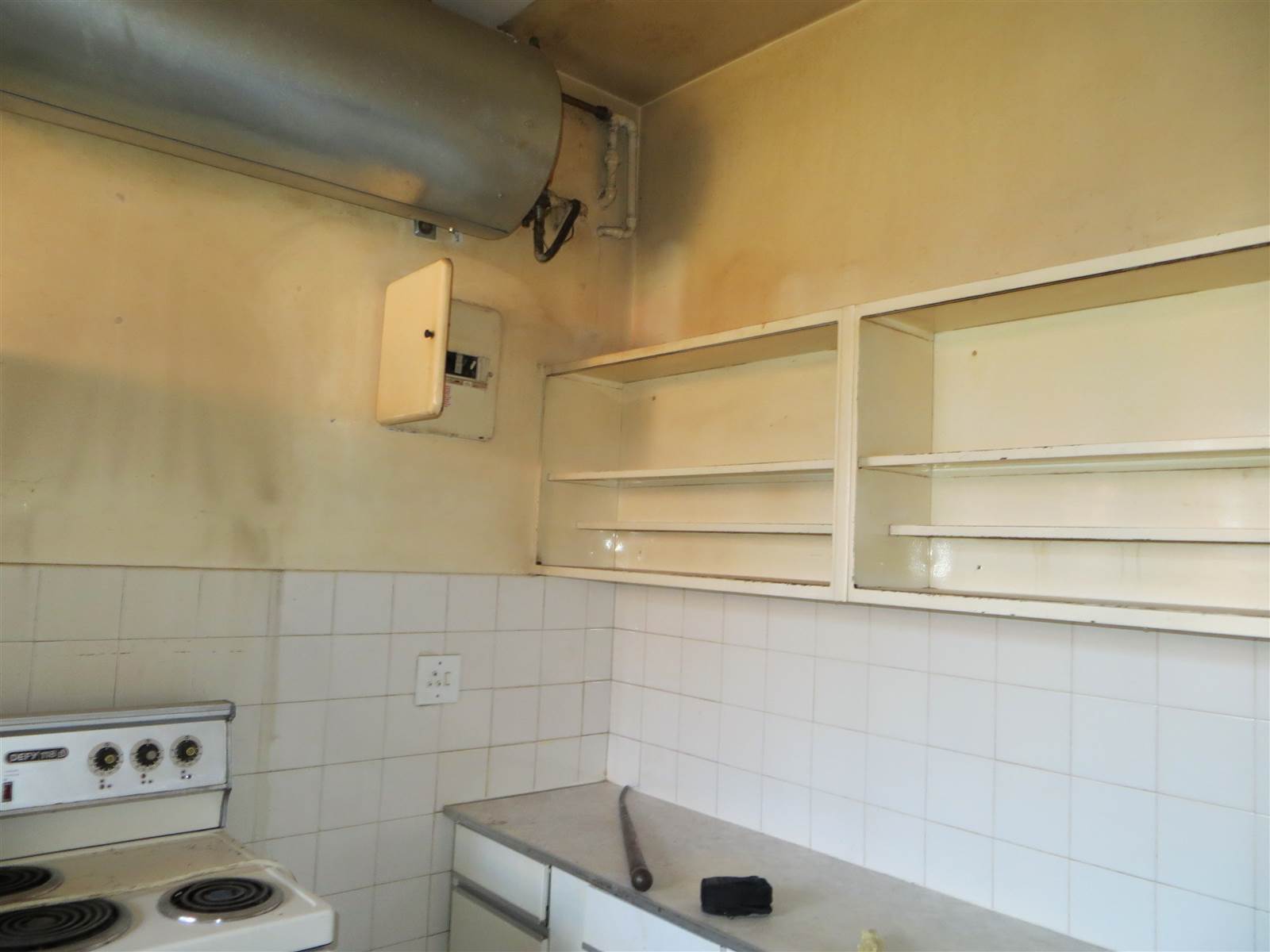 2 Bed Flat in Carletonville photo number 6