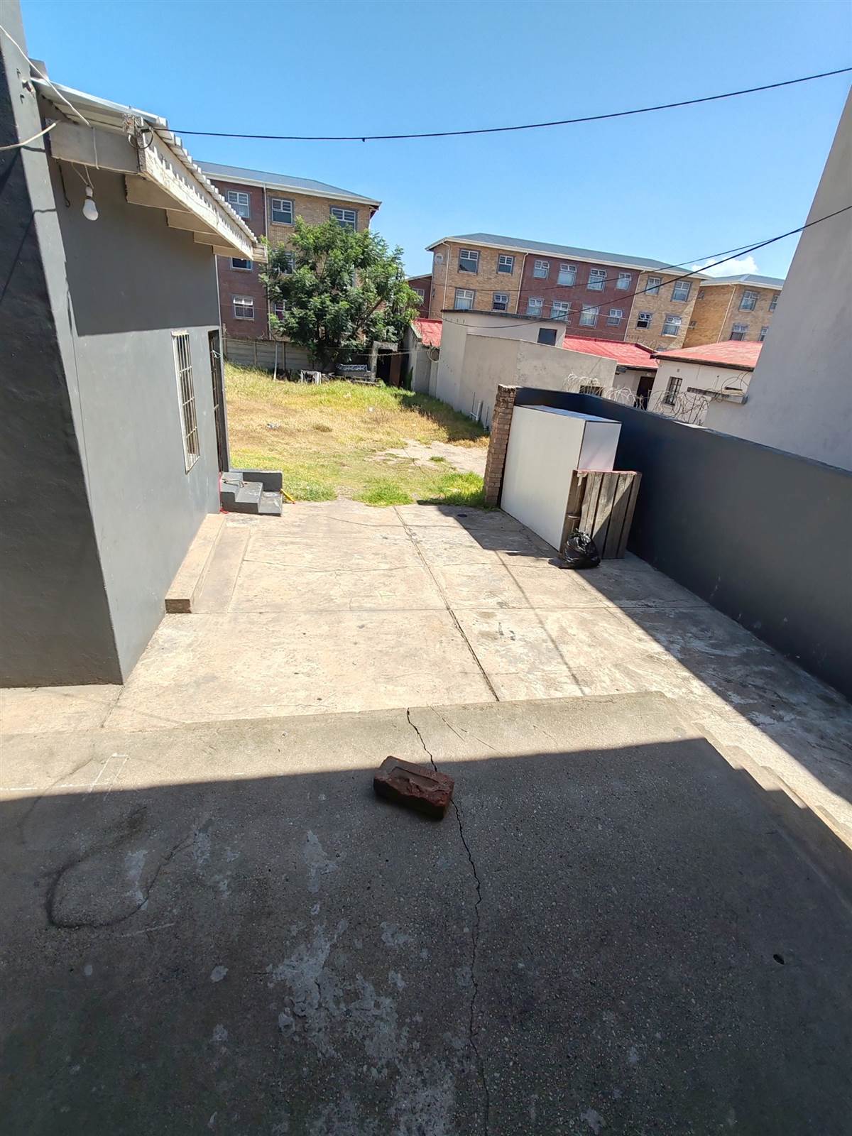 400  m² Commercial space in Uitenhage Central photo number 6