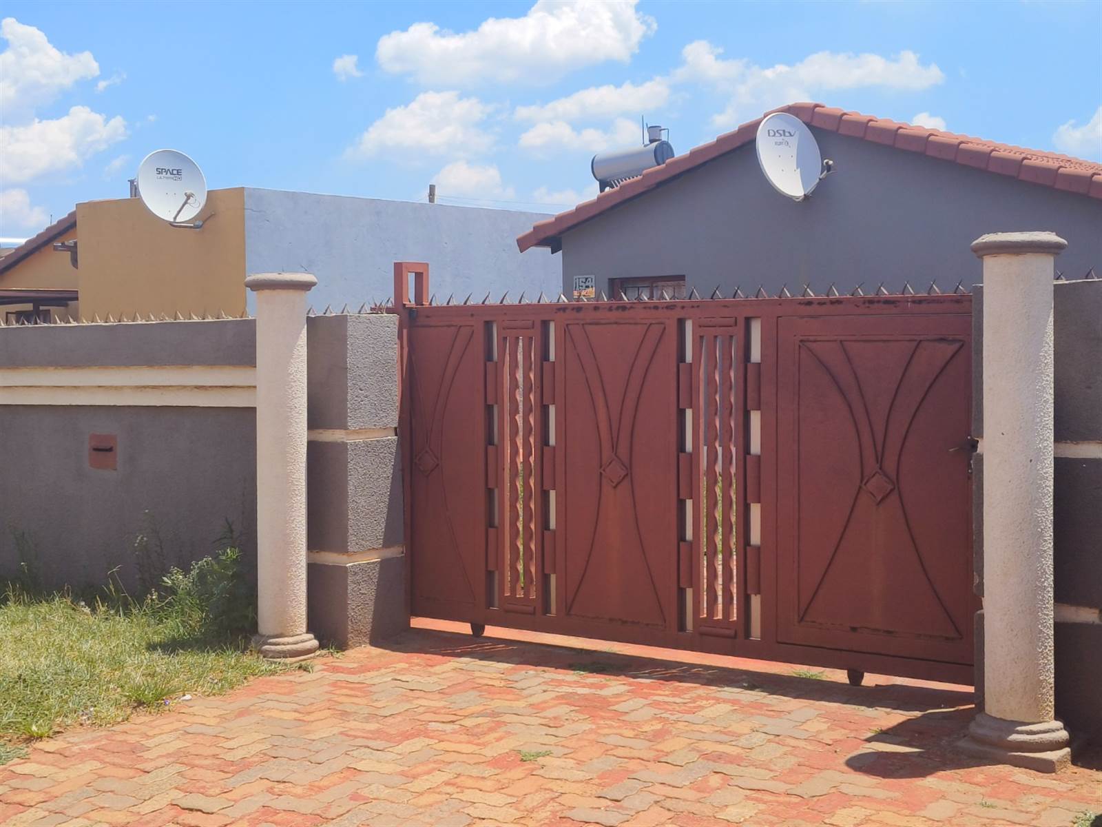 3 Bed House in Roodekop photo number 29