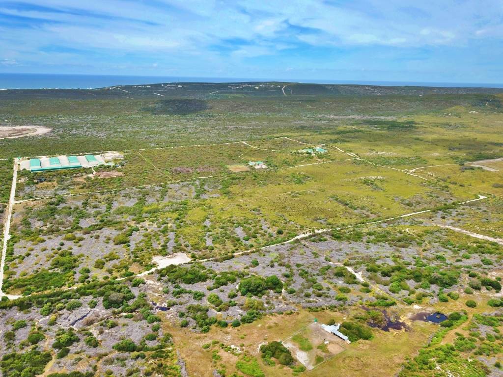 1.1 ha Land available in Struisbaai photo number 17