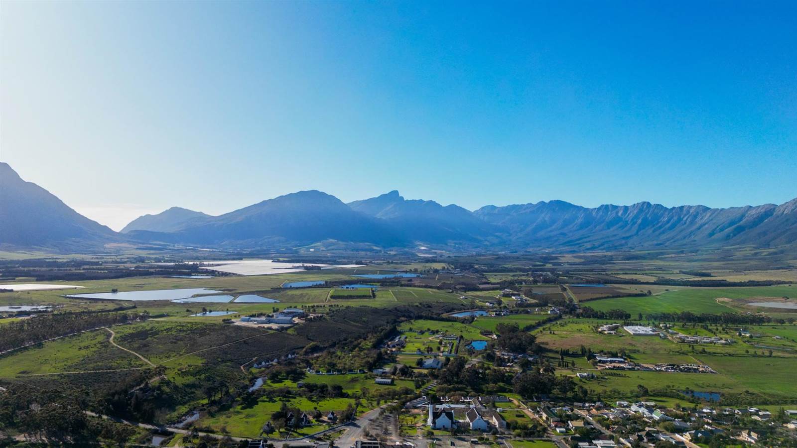 145  m² Commercial space in Tulbagh photo number 2
