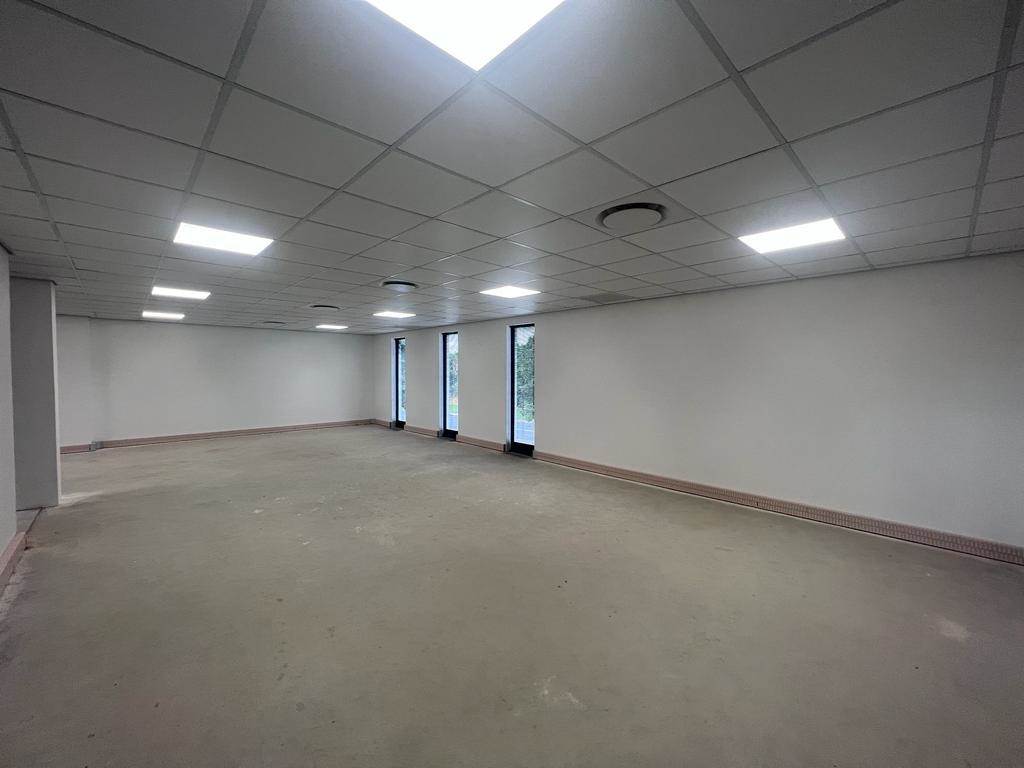 98  m² Commercial space in Durbanville Central photo number 9