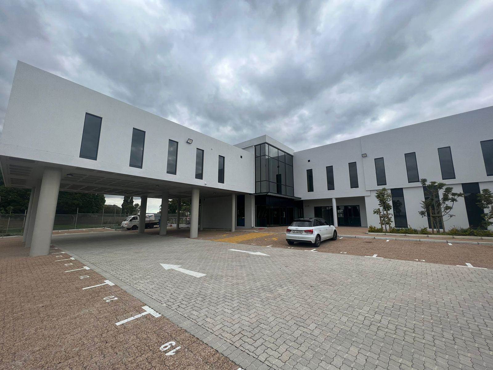 98  m² Commercial space in Durbanville Central photo number 1