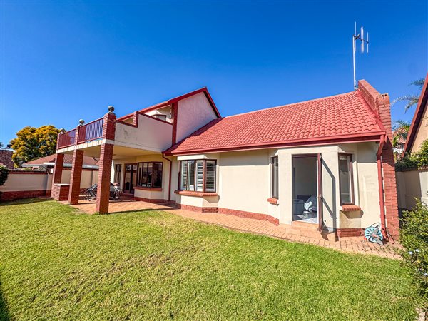 3 Bedroom House 3 Bedroom House