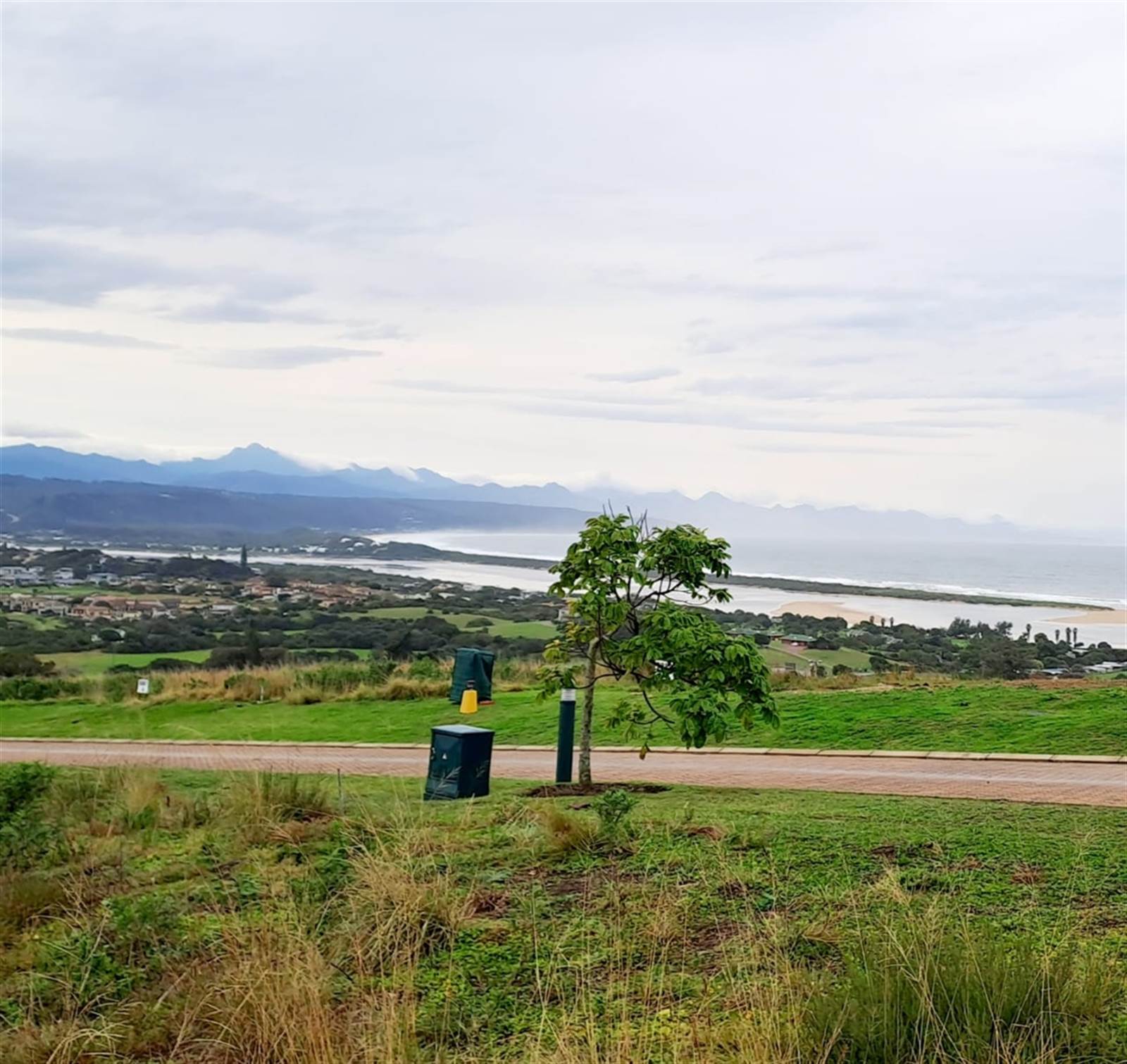 993 m² Land available in Baron View photo number 3