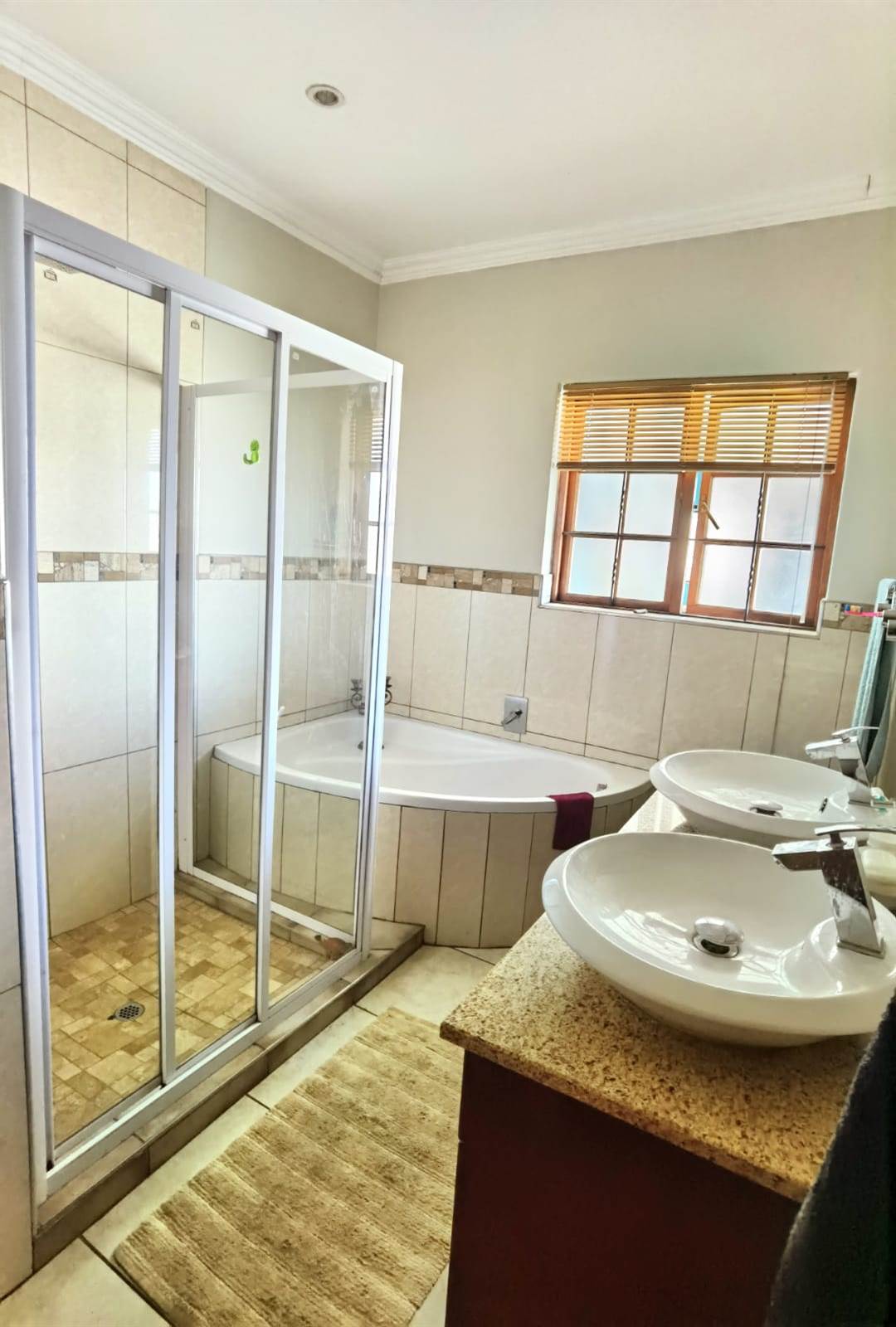 3 Bed House in Kungwini Country Estate photo number 17