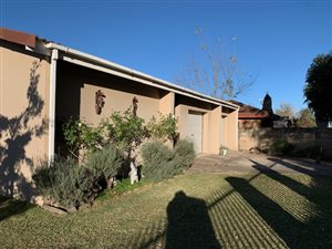 4 Bed House in Pioneer Park