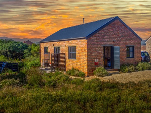 2 Bedroom House 2 Bedroom House