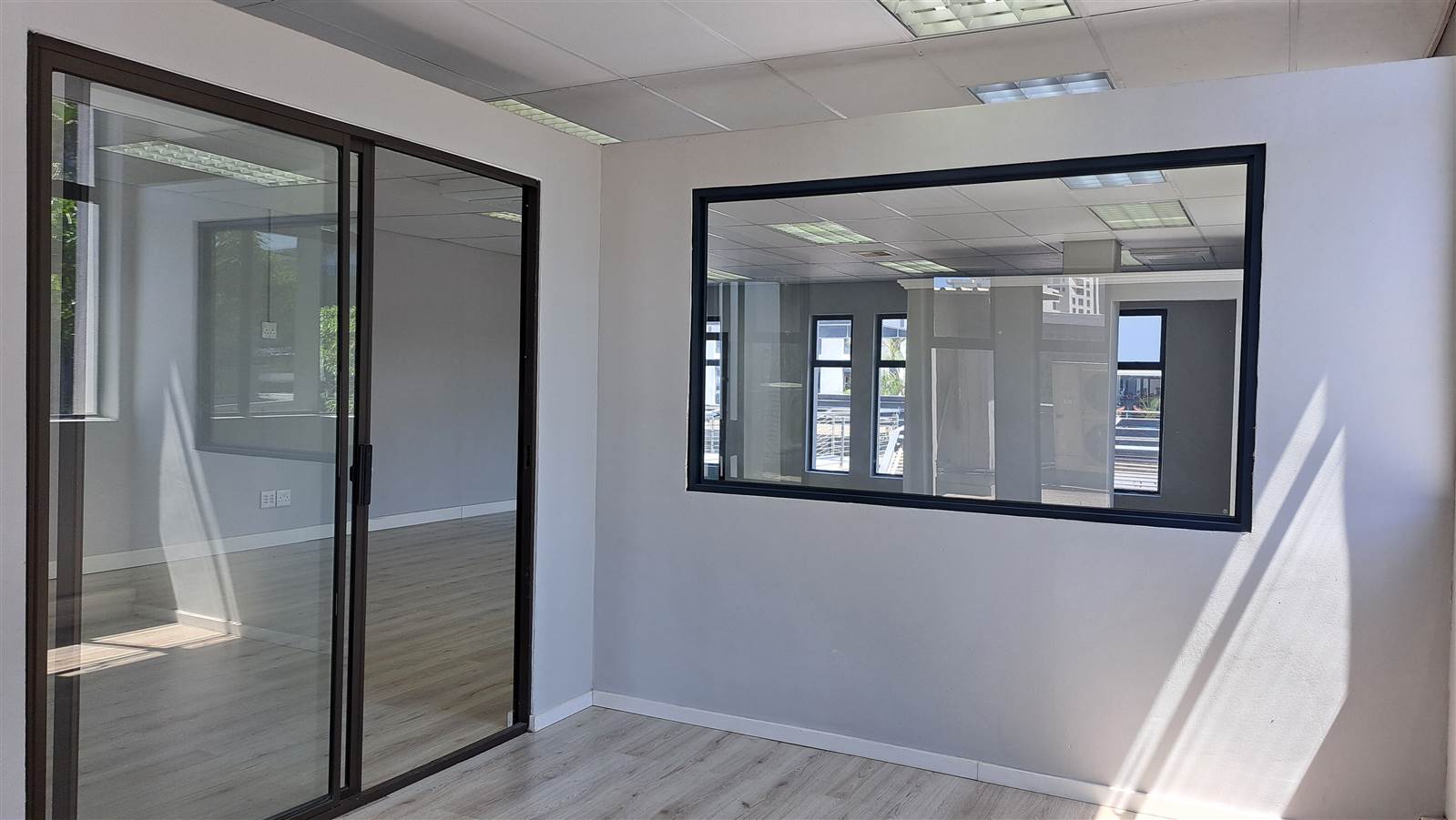 80  m² Commercial space in Umhlanga Rocks photo number 13