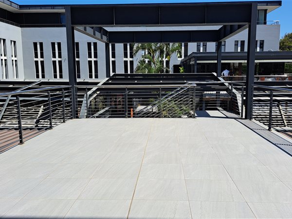 80  m² Commercial space in Umhlanga Rocks