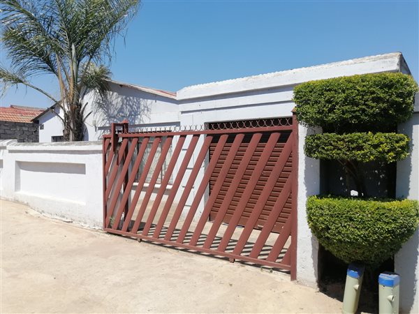 6 Bed House in Mamelodi