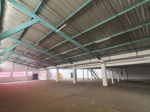 1124  m² Industrial space in Steeledale
