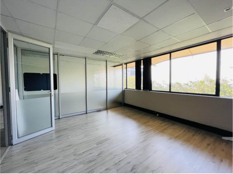 73  m² Office Space in Umhlanga Ridge photo number 17