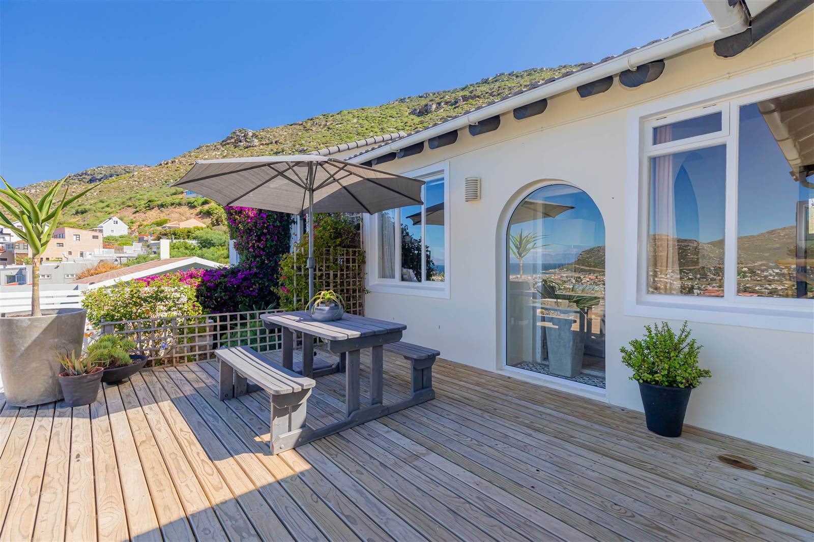 5 Bed House in Fish Hoek photo number 2