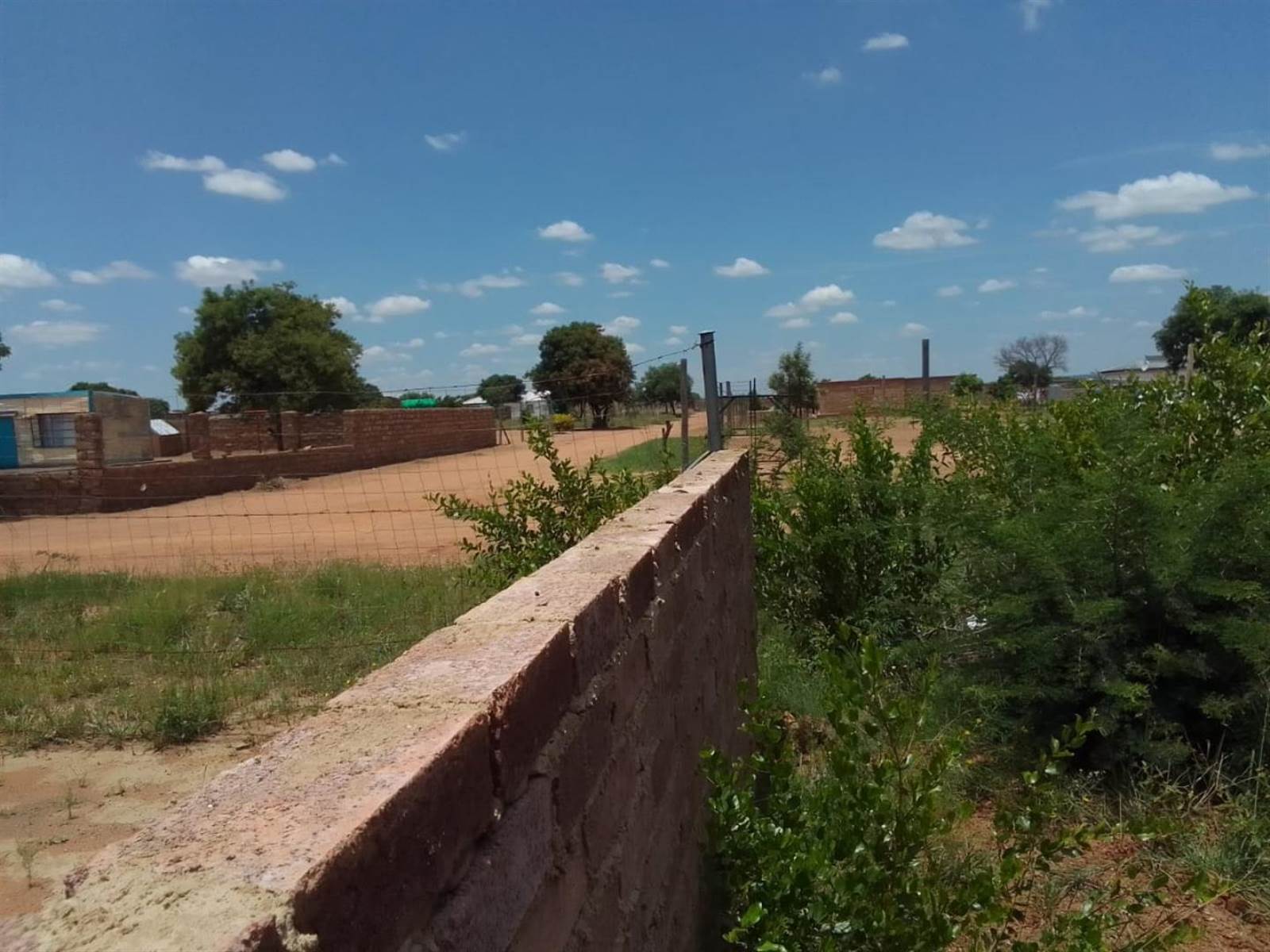1400 m² Land available in Hammanskraal photo number 1