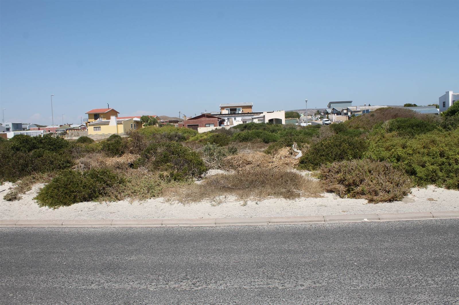 1487 m² Land available in Middedorp photo number 1