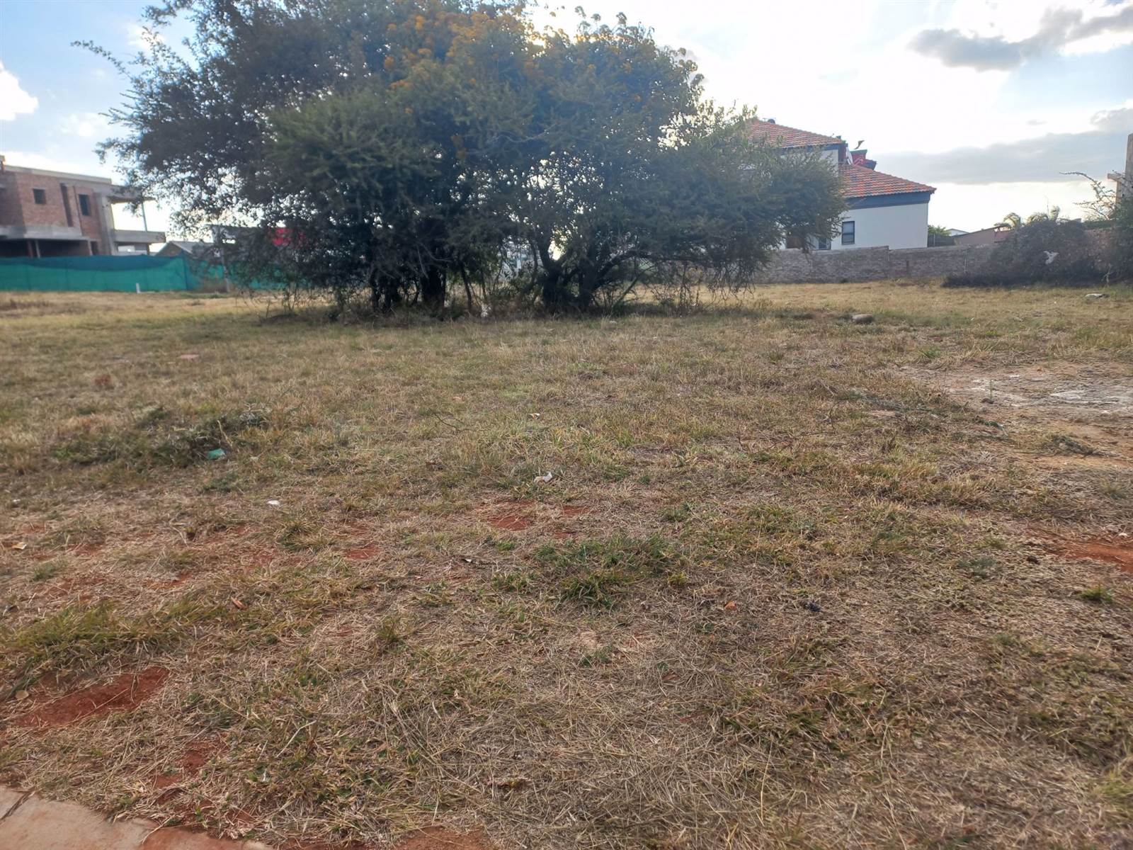 868 m² Land available in Bendor Park photo number 8
