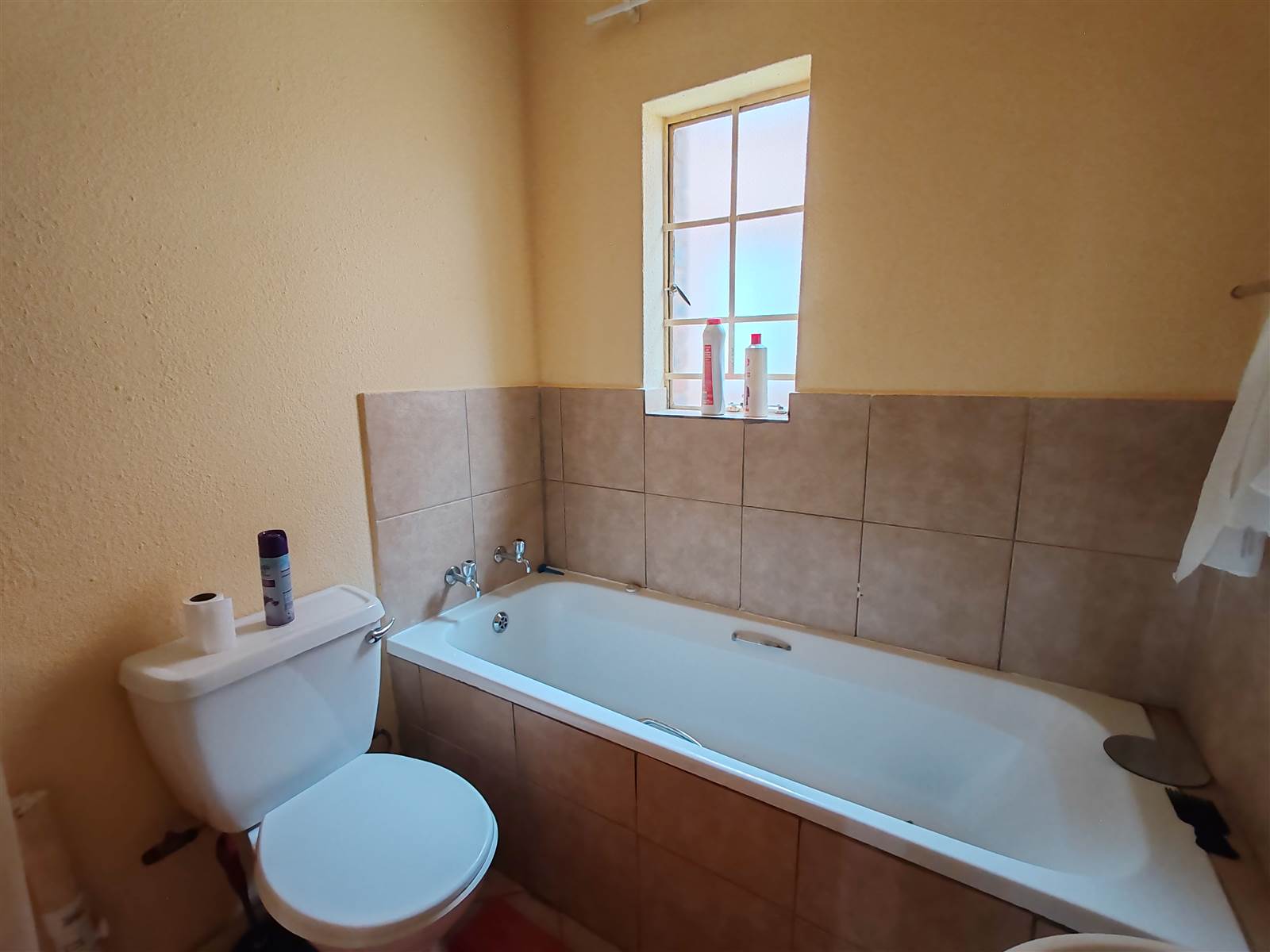 2 Bed House in Olievenhoutbosch photo number 7