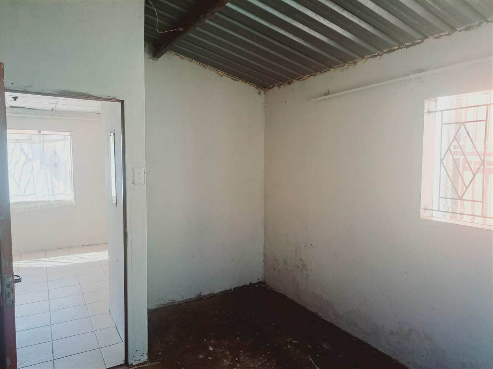 9 Bed House in Mamelodi East photo number 13