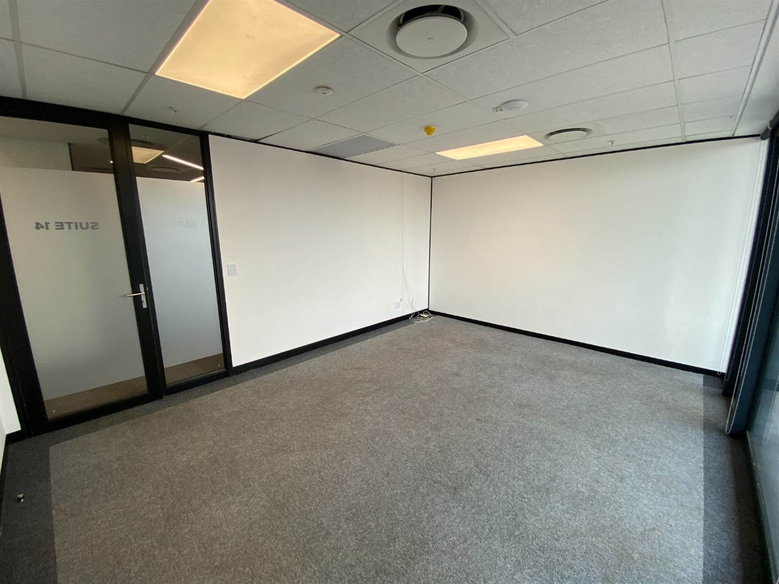 25  m² Office Space in Menlyn photo number 6