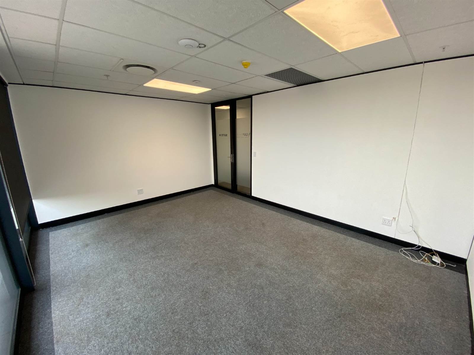 25  m² Office Space in Menlyn photo number 5