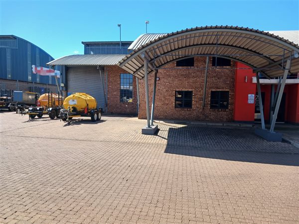 446  m² Industrial space in Middelburg Central