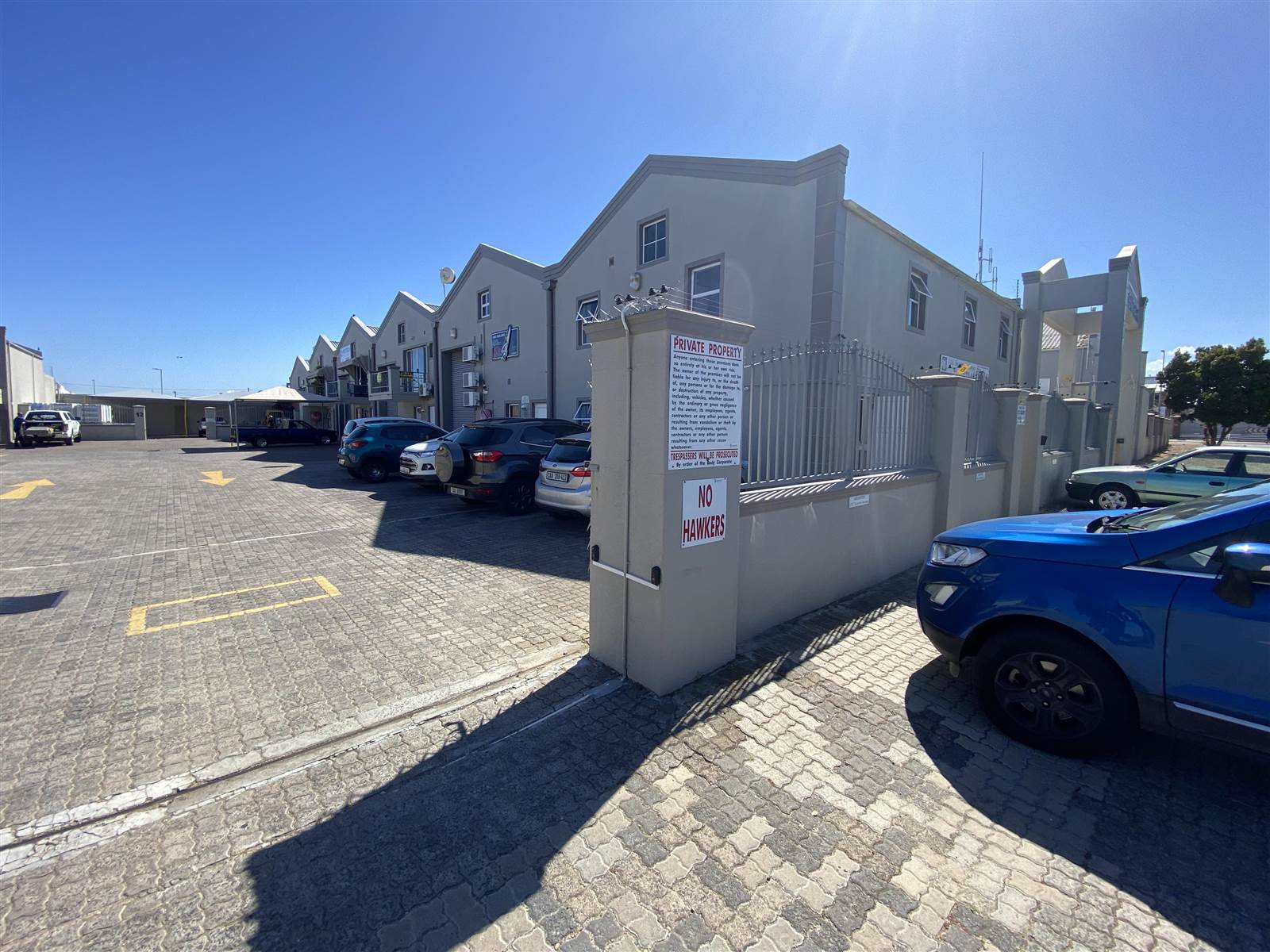 217  m² Commercial space in Milnerton photo number 1