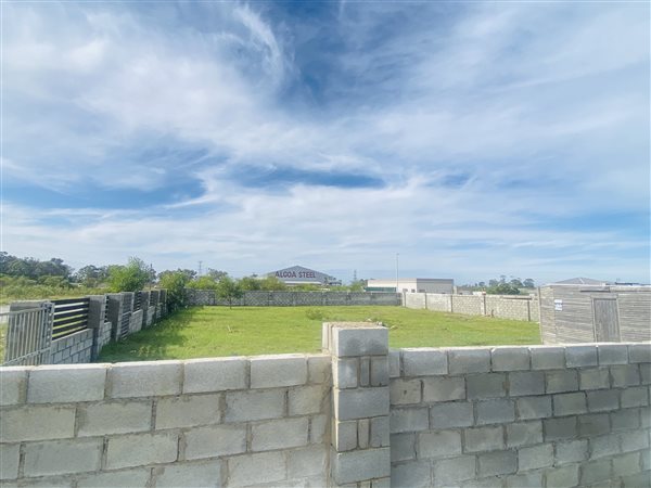 950 m² Land