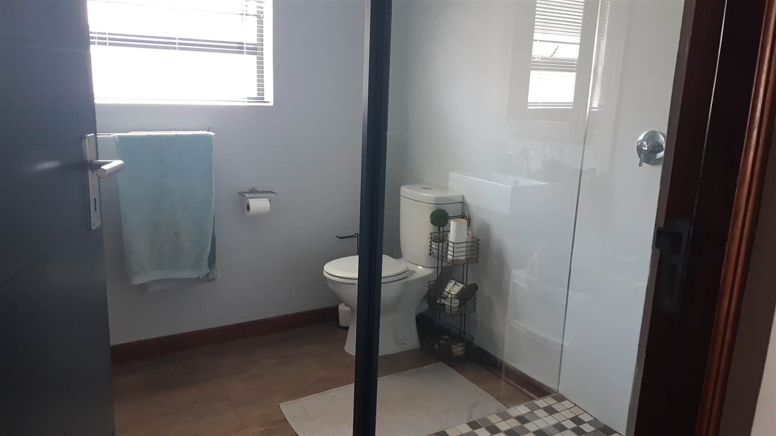 2 Bed Townhouse in Wilkoppies photo number 9