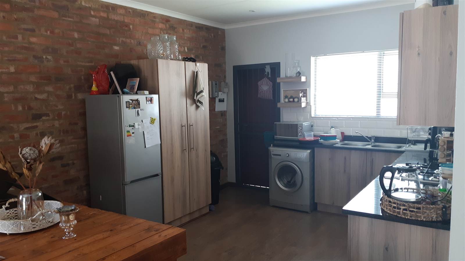 2 Bed Townhouse in Wilkoppies photo number 5