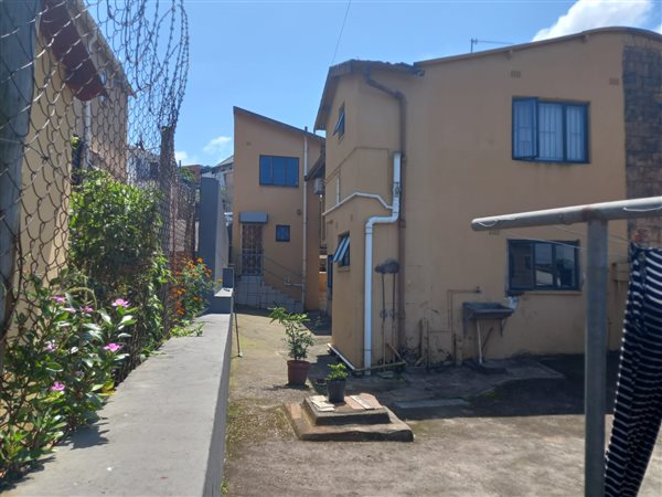3 Bedroom House 3 Bedroom House
