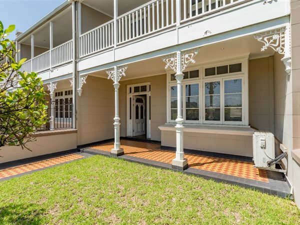 3 Bedroom Townhouse 3 Bedroom Townhouse
