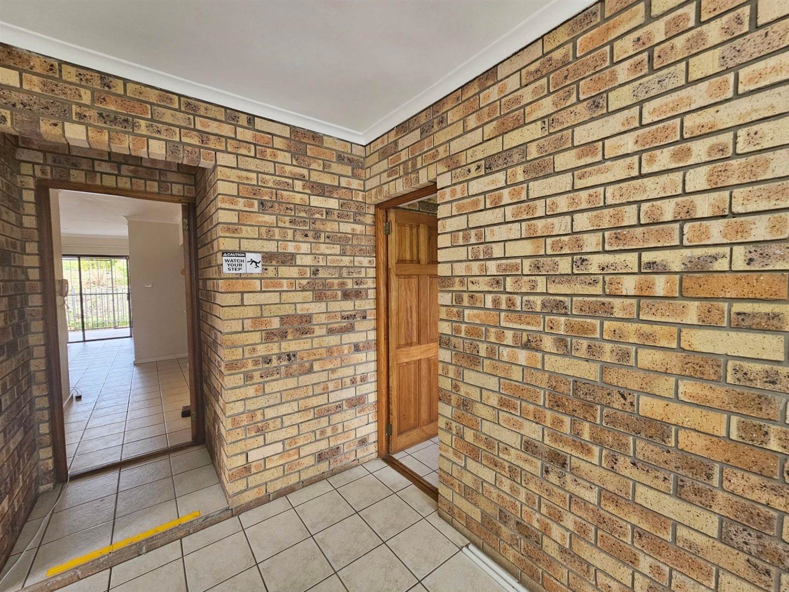 2 Bed House in Humansdorp photo number 7
