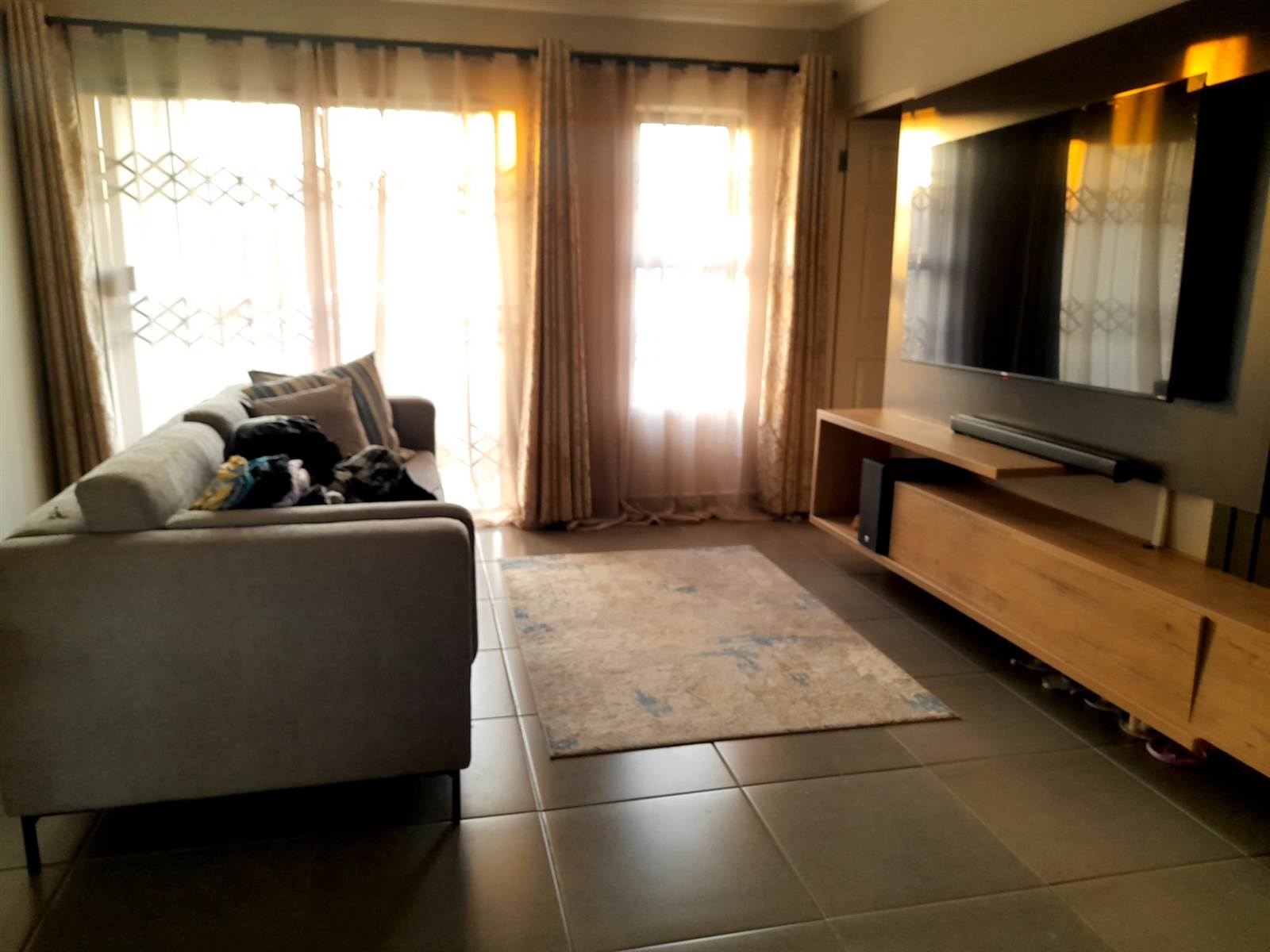3 Bed House in Bloemspruit photo number 8