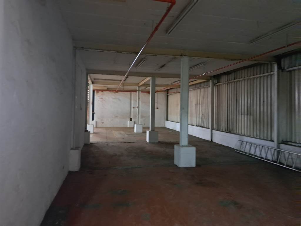 1072  m² Industrial space in Tongaat Central photo number 5