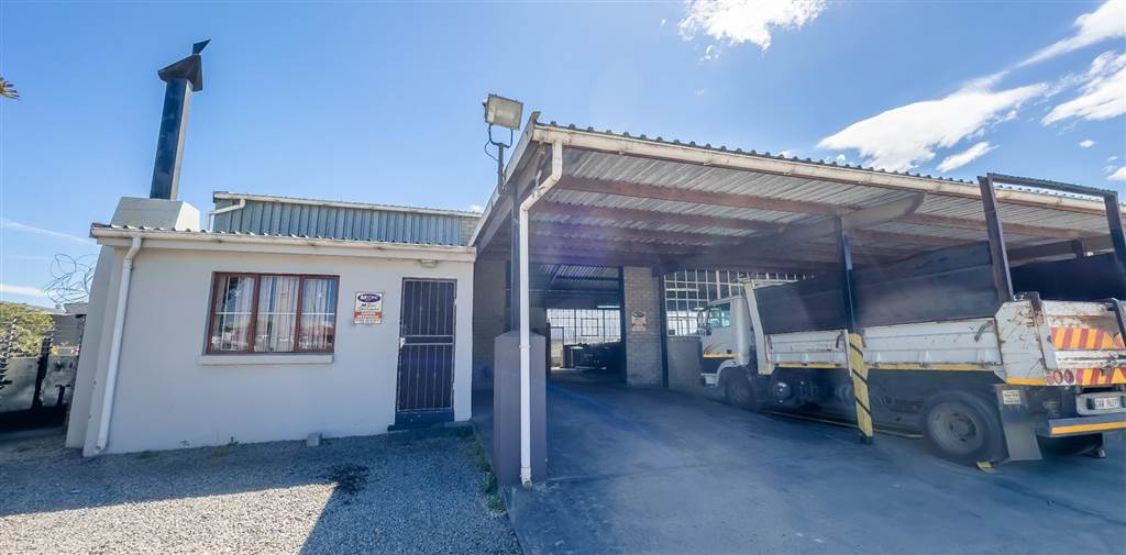 590  m² Industrial space in George Central photo number 1