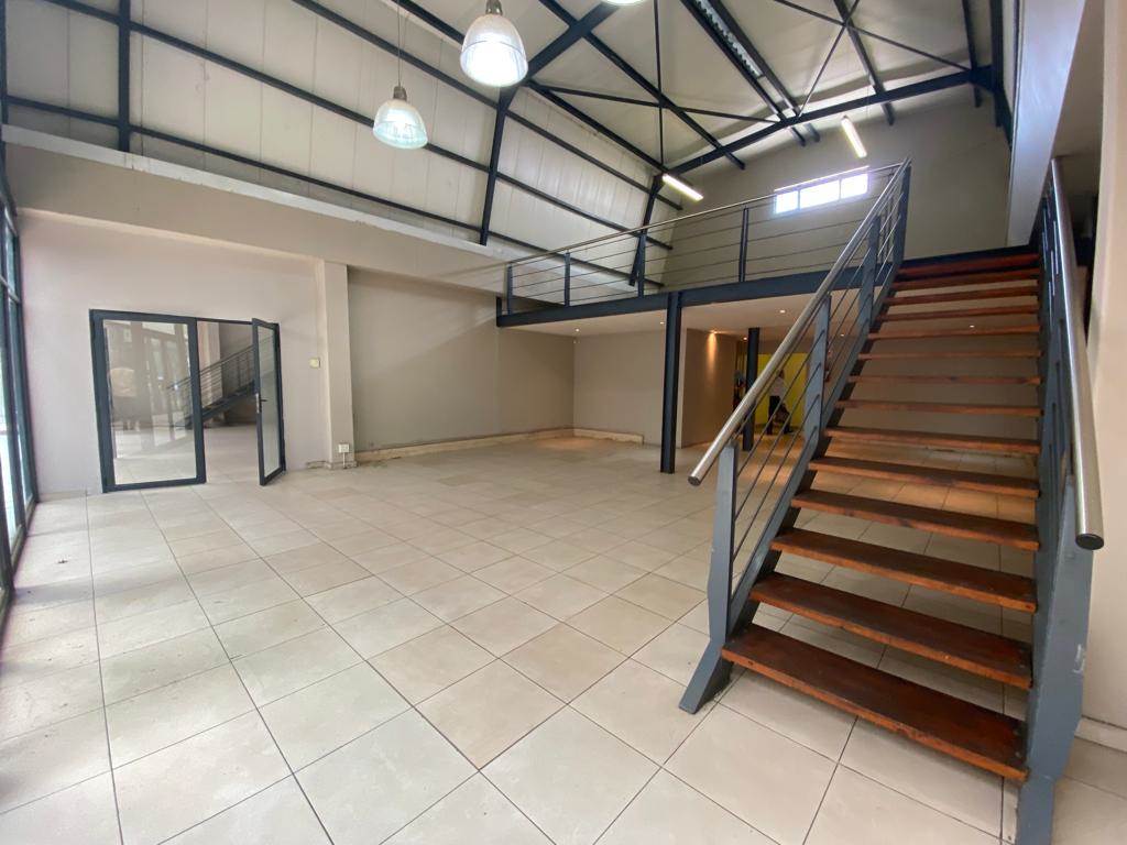 1687  m² Commercial space in Witbank Central photo number 5