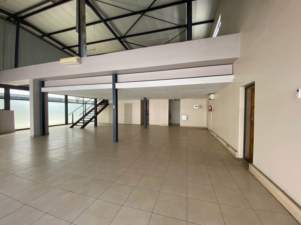1687  m² Commercial space in Witbank Central photo number 11