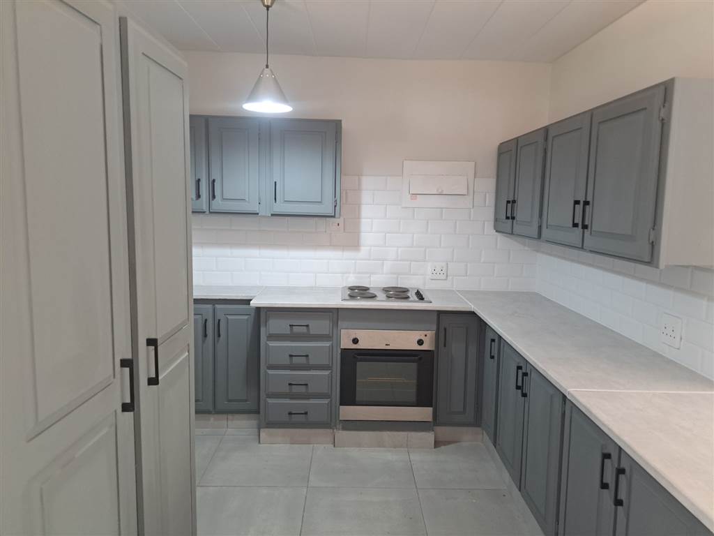 2 Bedroom Duplex 2 Bedroom Duplex