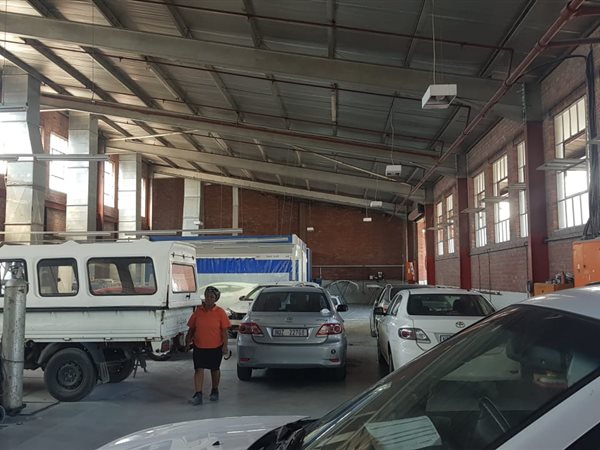 1161  m² Industrial space in Umbilo