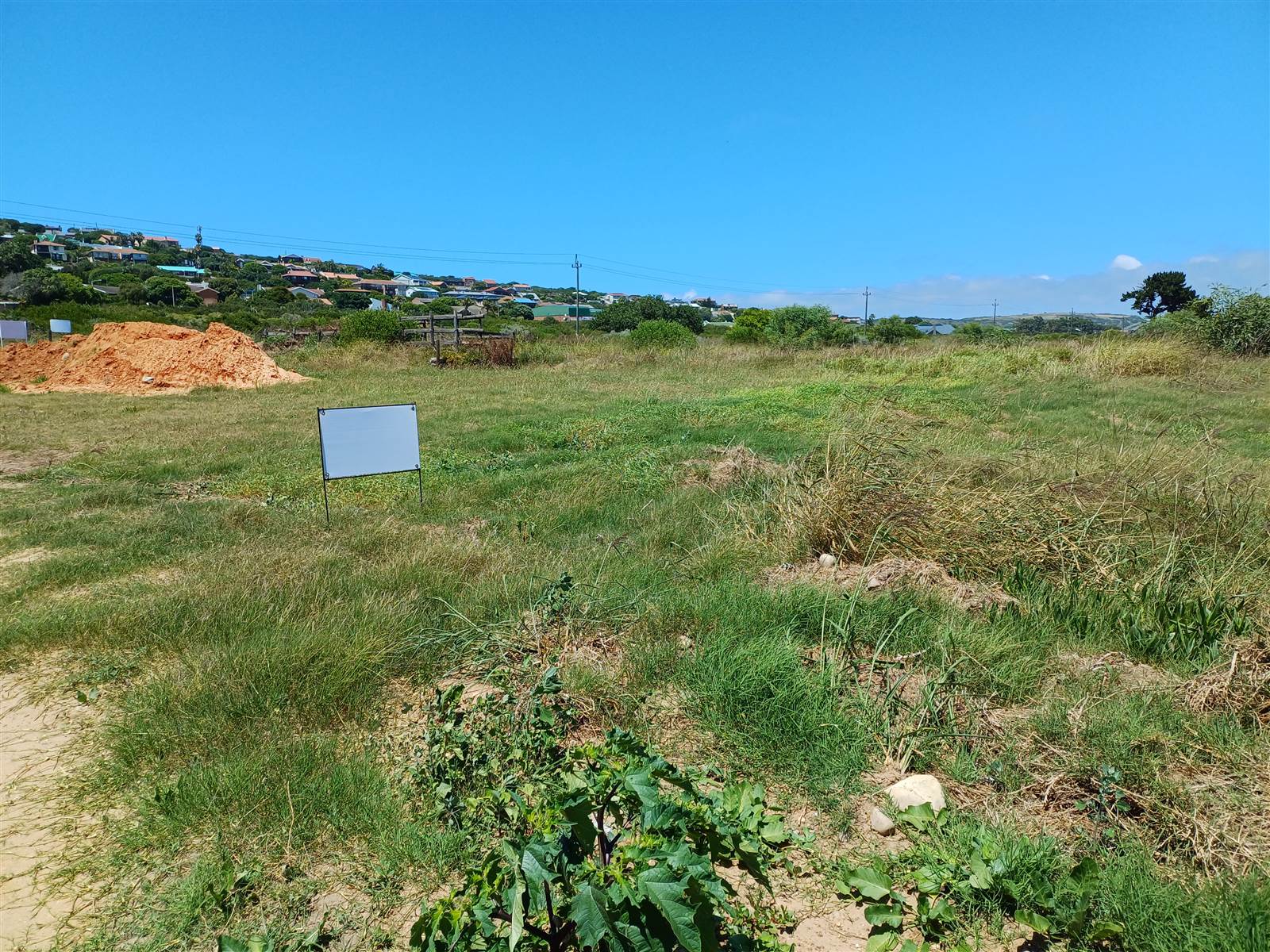 582 m² Land available in Fraaiuitsig photo number 6