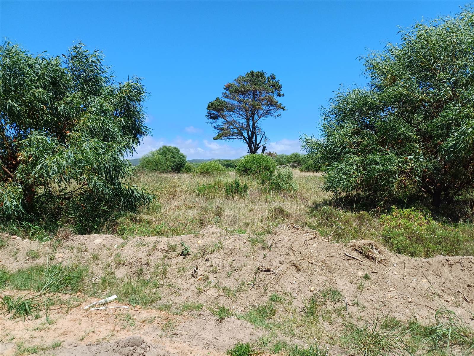 582 m² Land available in Fraaiuitsig photo number 10