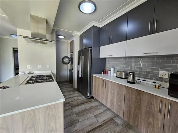 2 Bed Apartment