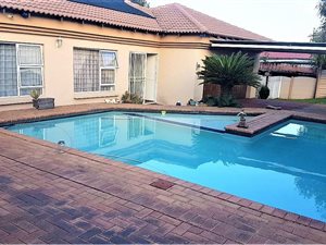 4 Bed House in Tedstoneville