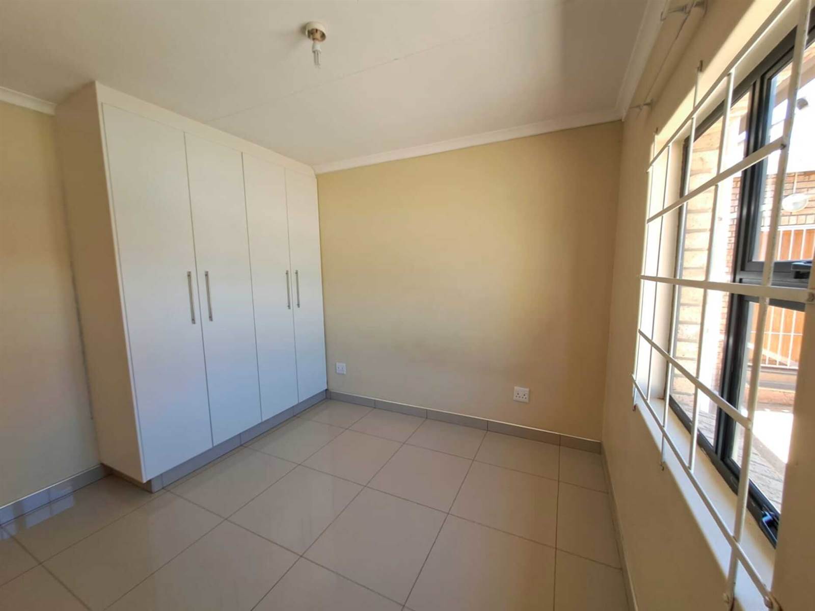 13 Bed House in Kokstad photo number 6