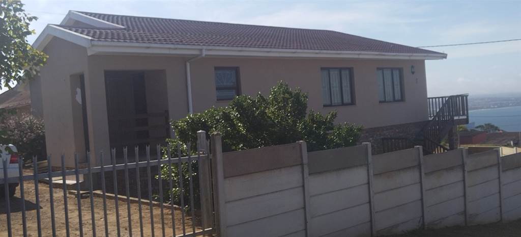 3 Bed House in Mossel Bay Central photo number 8
