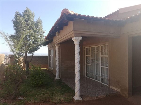 3 Bed House in Lethlabile