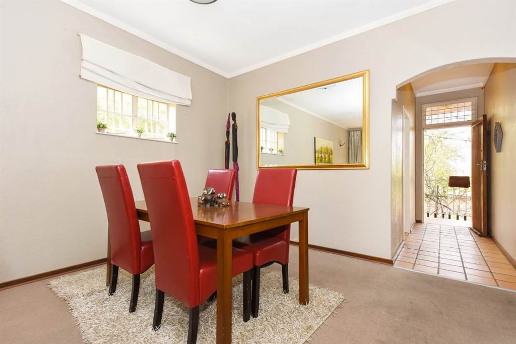 2 Bed Apartment in Woodmead photo number 5