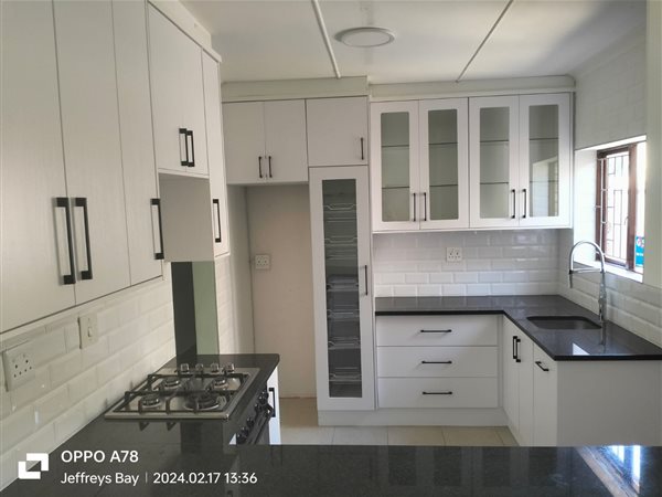 3 Bed Townhouse in Jeffreys Bay